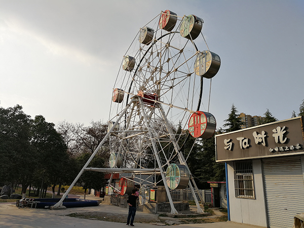 20m Ferris Wheel