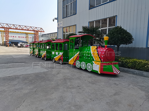 Green trackless train